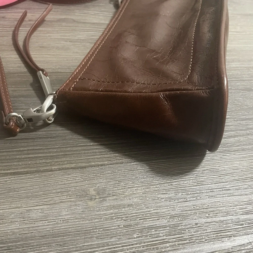 HOBO Cadence Leather CONVERTIBLE Crossbody Wristlet Shoulder Clutch In New Penny